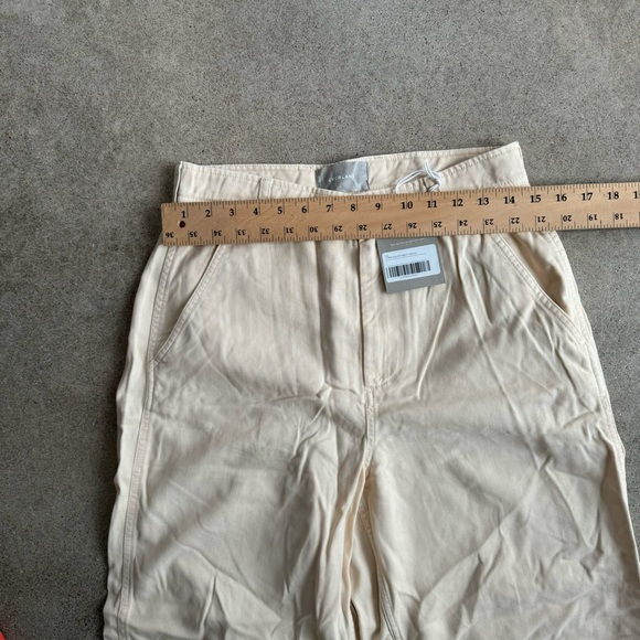 Everlane NWT Tencel Relaxed Chino Size 2 parchment - Picture 6 of 16